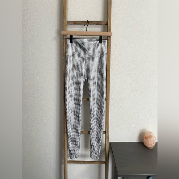 🪩Peloton Foil Printed Leggings - Picture 4 of 14